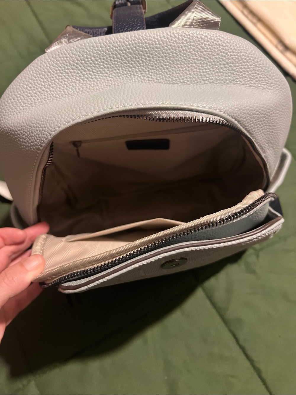 Check Pattern Backpack - Picture 4 of 6
